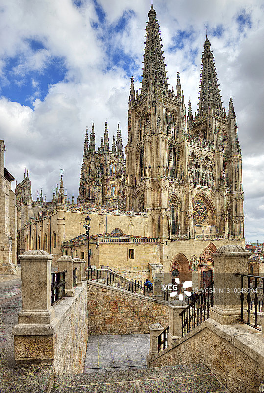 西班牙布尔戈斯大教堂图片素材