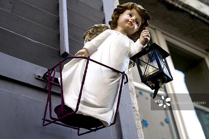 墙上的天使灯装饰图片素材