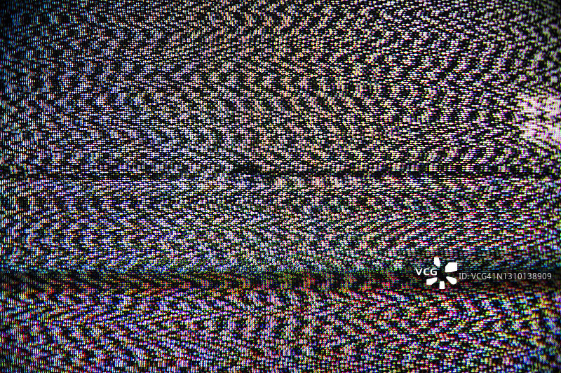 酒店房间模拟电视屏幕上的静电图片素材