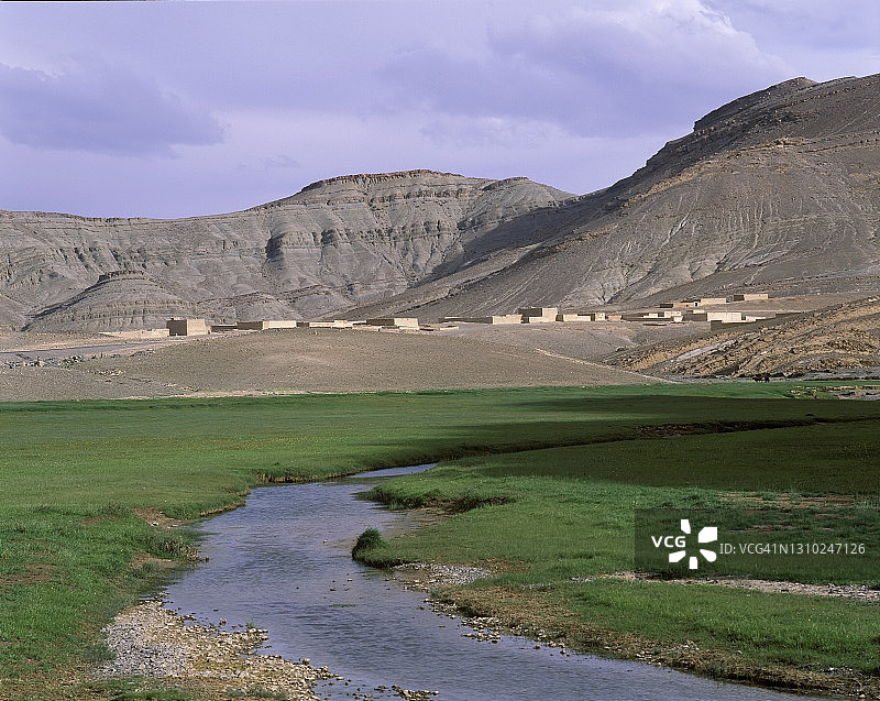 摩洛哥High Atlas伊米契尔附近的柏柏尔村庄图片素材