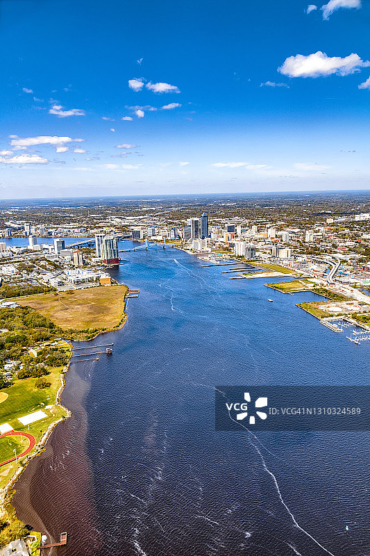 佛罗里达州杰克逊维尔的圣约翰河图片素材