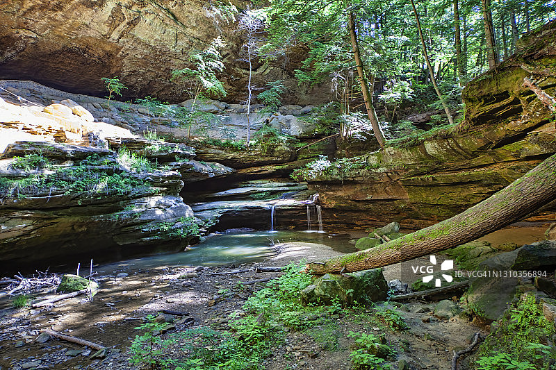 老人洞夏天图片素材