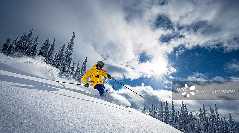 粉滑雪图片素材