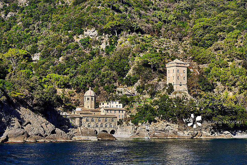 意大利波托菲诺圣弗鲁托索修道院图片素材