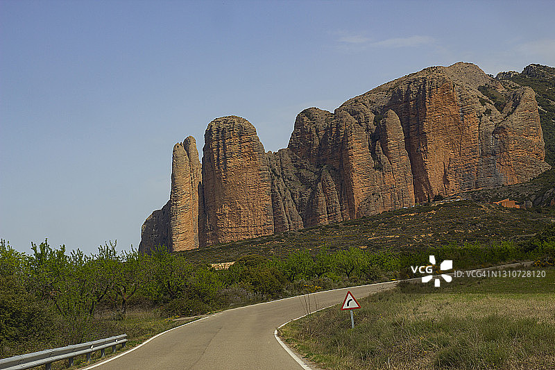 前往Riglos的公路旅行图片素材