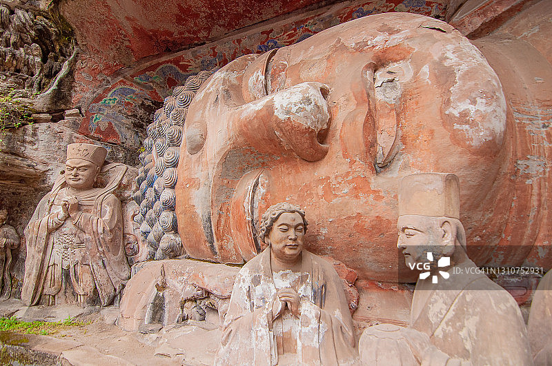 中国重庆大足宝顶山古代佛教山坡石刻图片素材