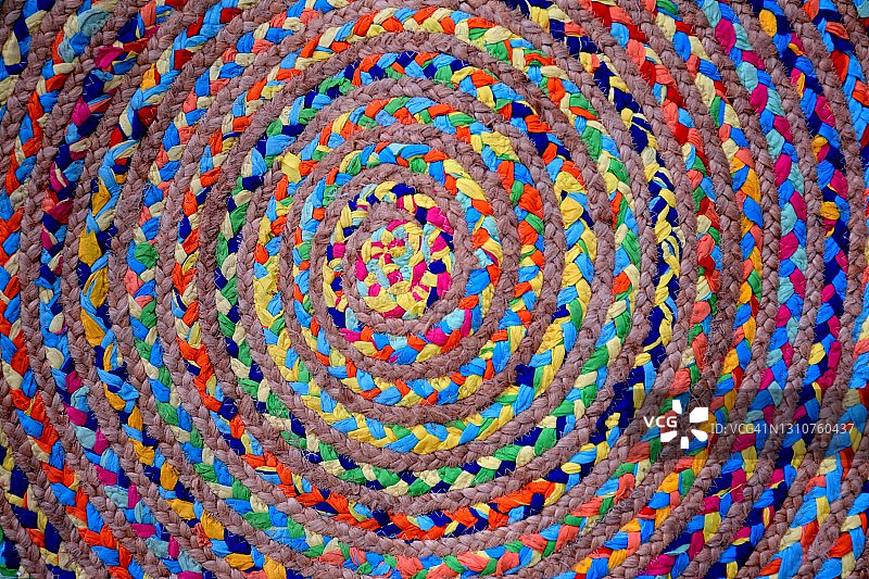 多彩螺旋地毯图片素材