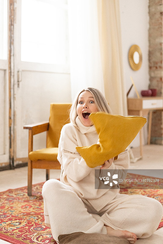 惊讶的女人图片素材