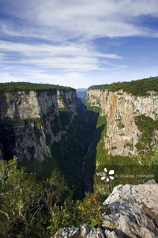 巴西南里奥格兰德州坎巴拉杜苏伊泰姆贝济尼奥峡谷图片素材