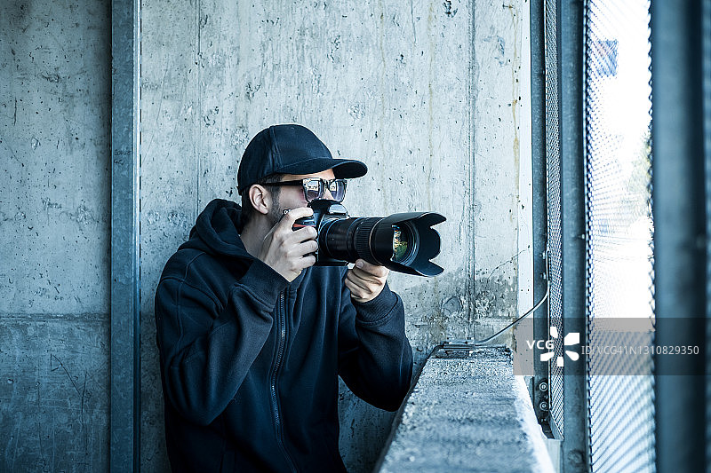 狗仔队图片素材