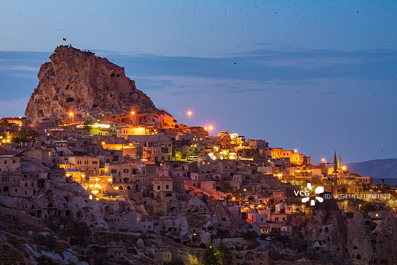 土耳其卡帕多奇亚地区的于希萨尔城堡图片素材