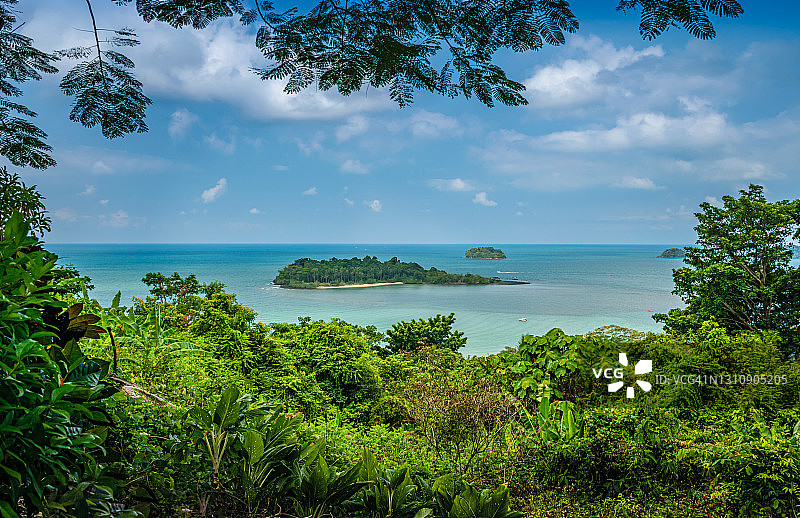 泰国象岛附近小岛风光图片素材