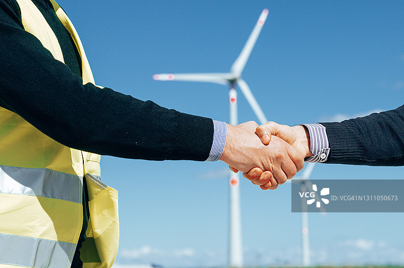 我们达成了建造新绿色能源装置的协议图片素材