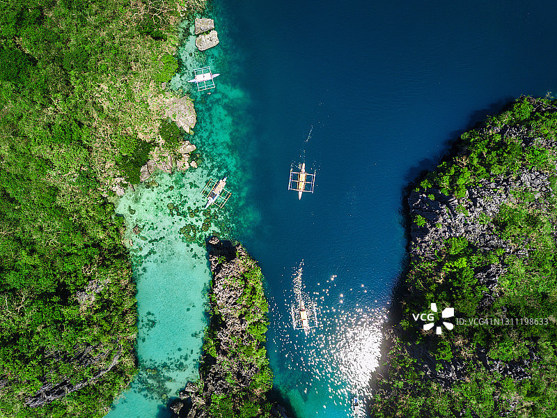 爱妮岛，巴拉望，菲律宾大泻湖米尼洛克岛航拍无人机视角图片素材