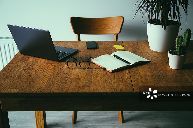简约工作空间图片素材