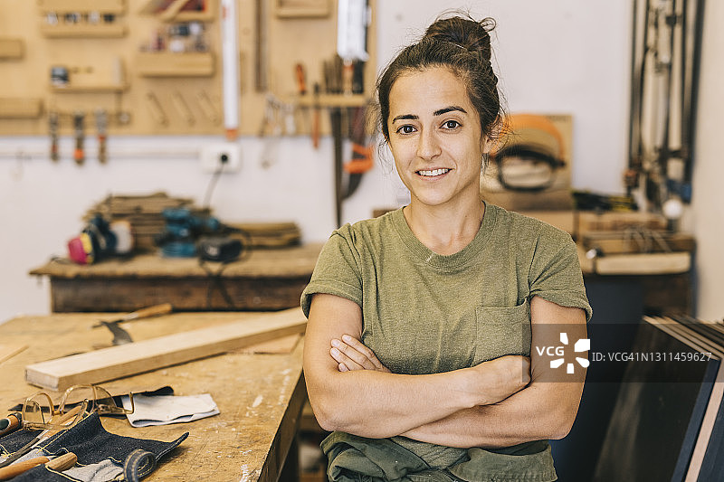 职场自信女性图片素材