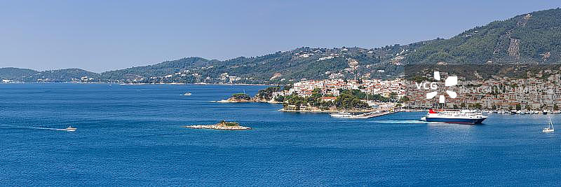 希腊斯基亚索斯岛屿海滨度假全景图片素材