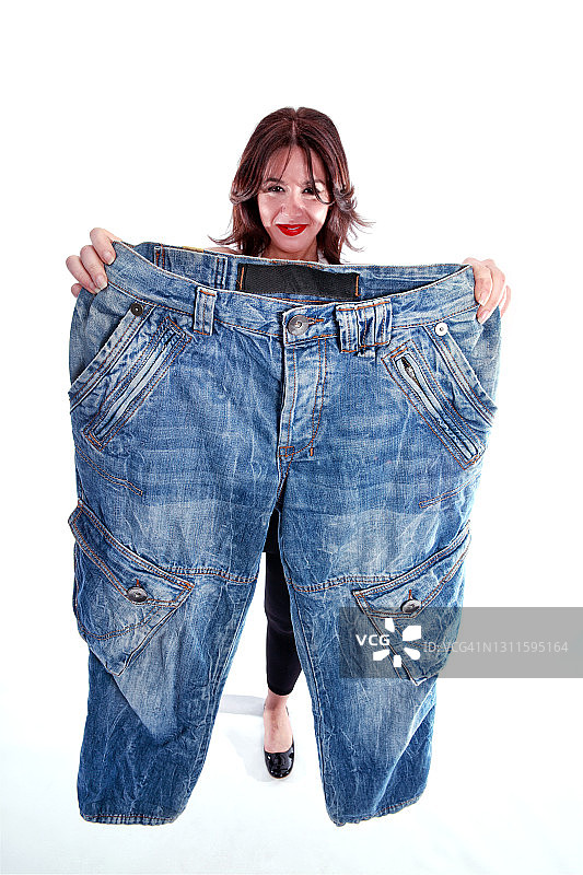 年轻女子节食减肥的肖像图片素材