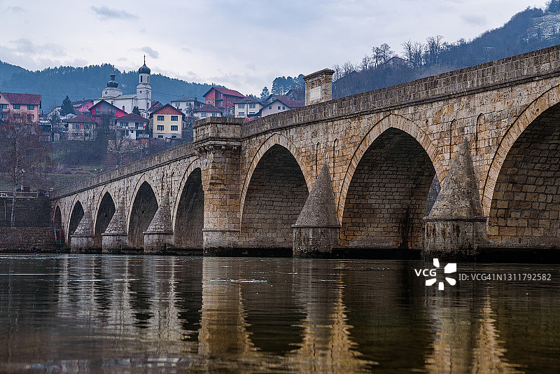 德里纳河石拱桥，维舍格拉德，波斯尼亚图片素材