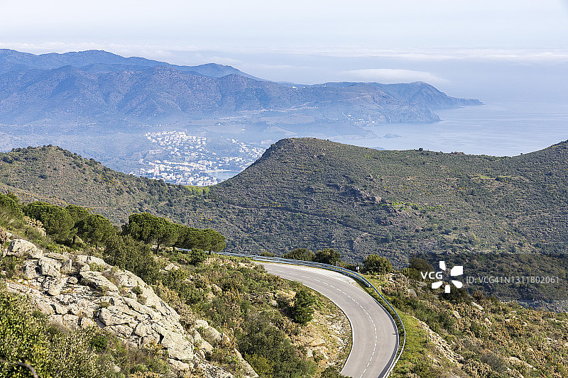 山中的曲线图片素材