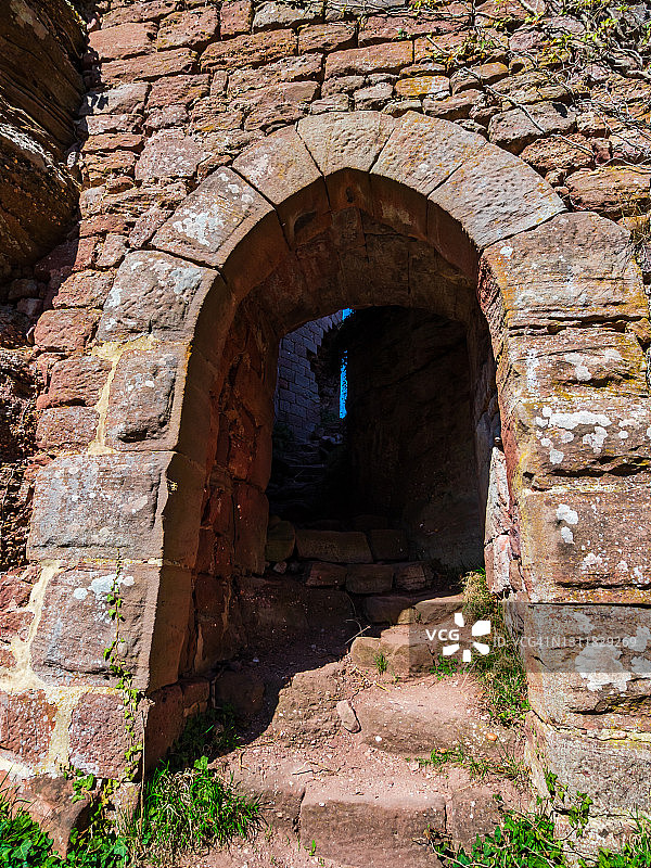 法国阿尔萨斯德雷施泰因中世纪城堡遗址图片素材