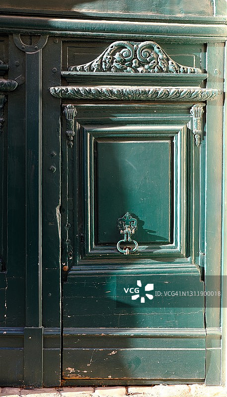 老旧的木制入口门图片素材