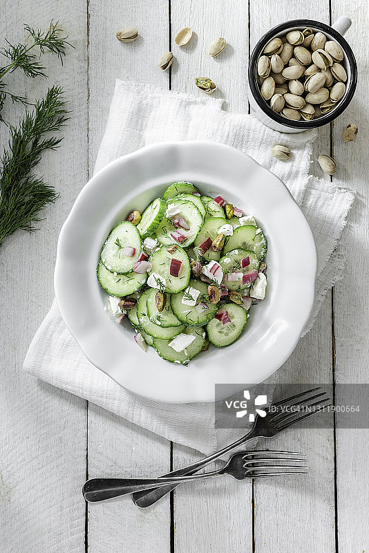 黄瓜开心果春季沙拉图片素材