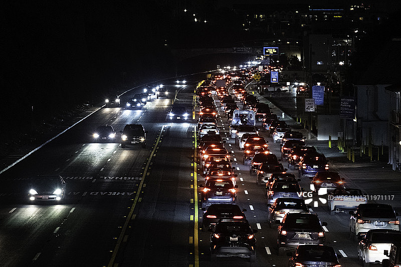 夜间交通图片素材
