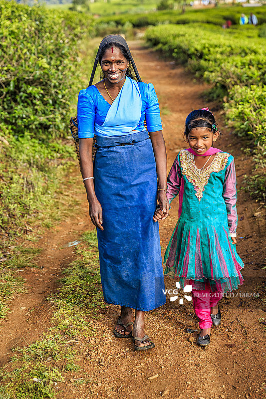 斯里兰卡小女孩和母亲在努瓦拉埃利亚图片素材