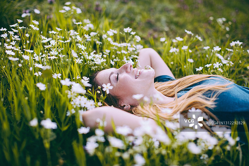 与自然连接图片素材