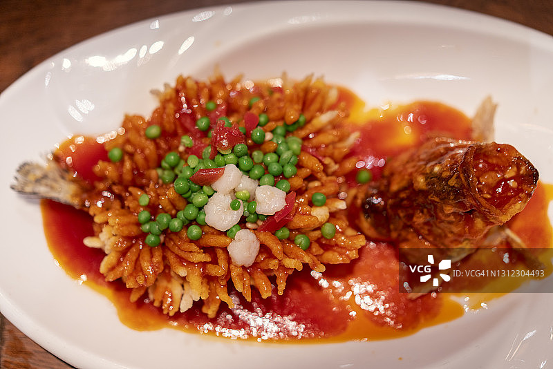 中国传统糖醋鱼特写图片素材