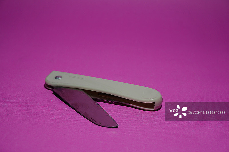 简易折叠刀图片素材