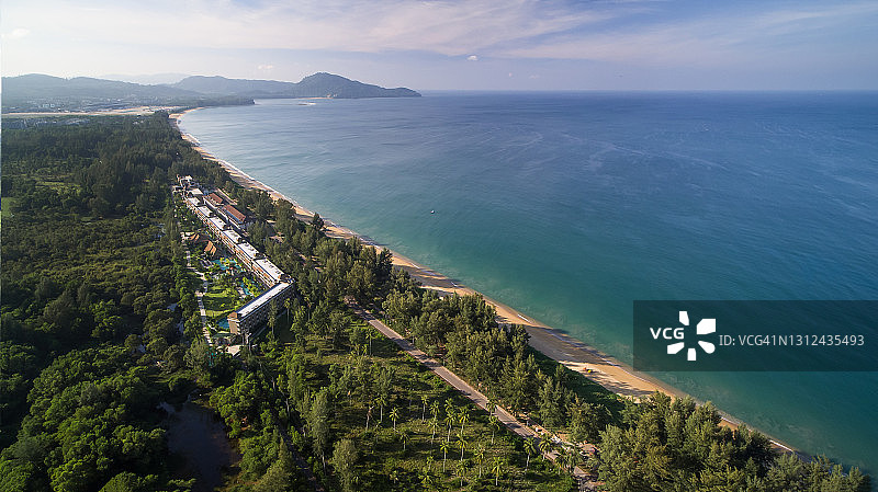 泰国普吉岛迈考海滩鸟瞰图图片素材