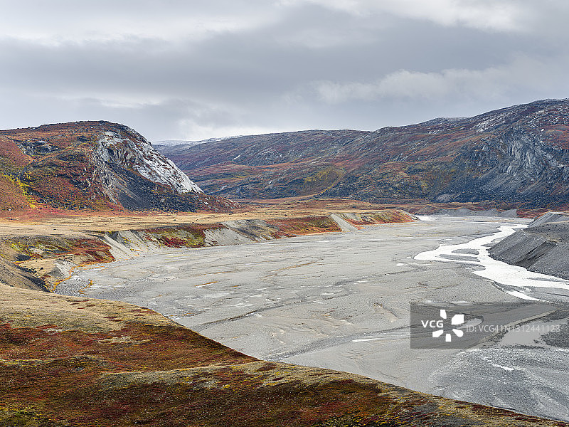 格陵兰岛冰川附近的苔原图片素材