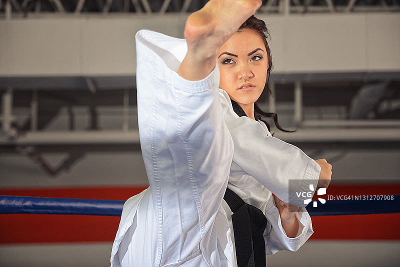 擂台上的武术图片素材