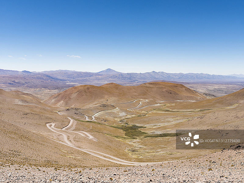 沿着40号公路攀登阿卡伊山图片素材