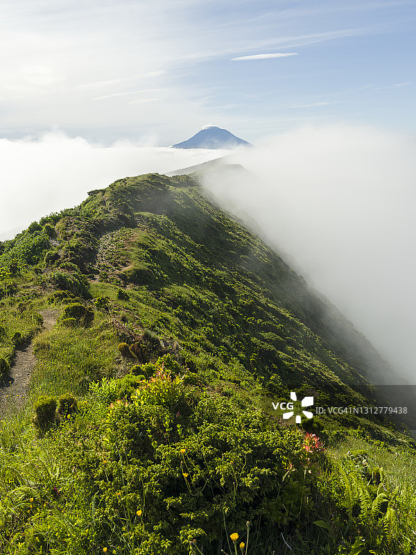 法亚尔岛卡贝索戈尔多的火山口图片素材