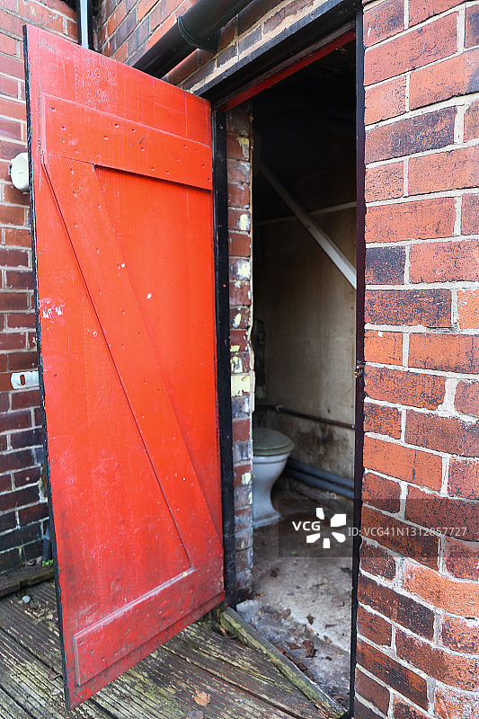 室外卫生间图片素材