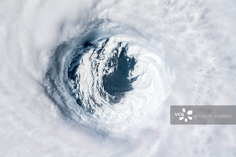 2018年飓风“迈克尔”的中心特写图片素材