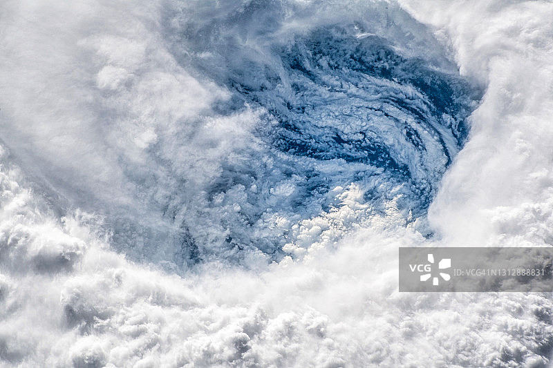 2018年飓风“迈克尔”的中心特写图片素材