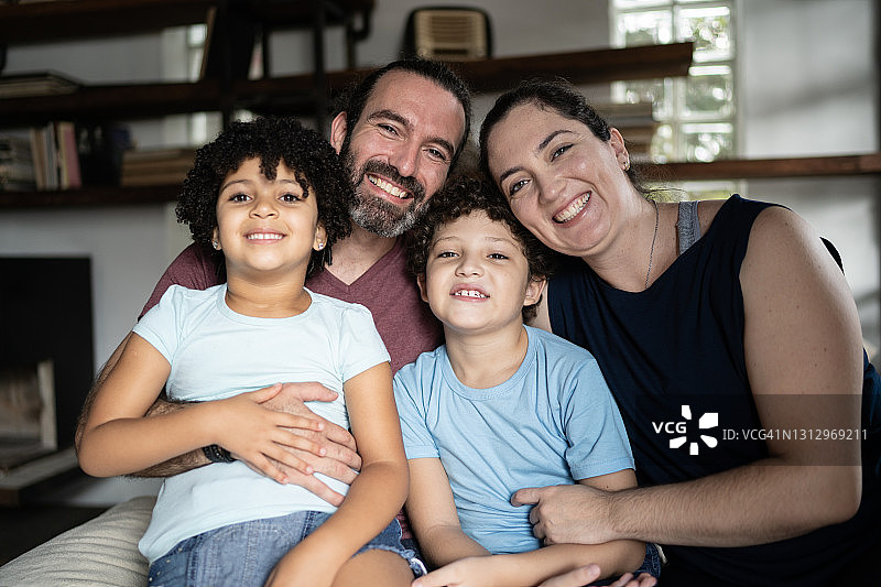 居家家庭肖像图片素材