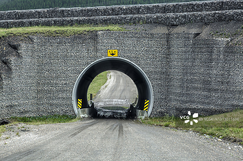 矿山用作道路隧道的涵洞图片素材