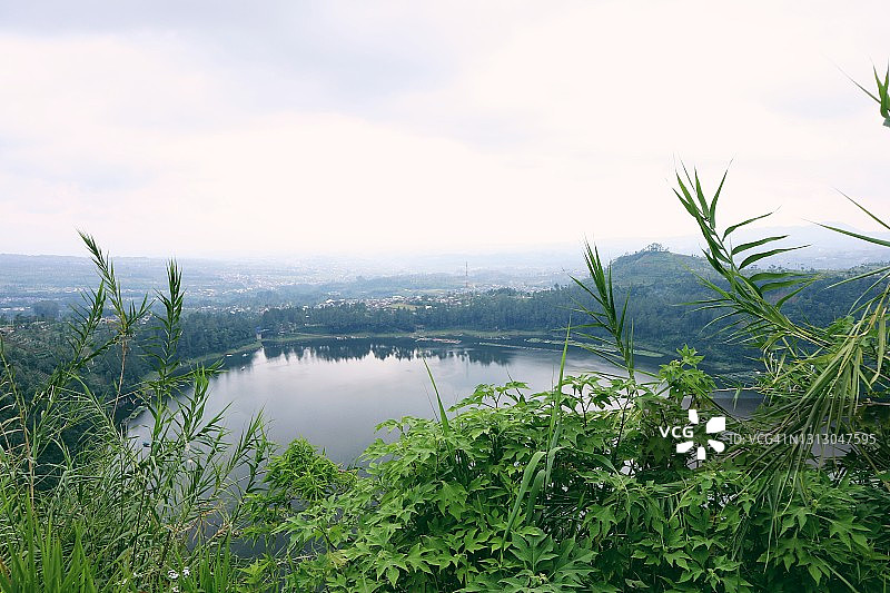 迪eng高原的Telaga Menjer湖图片素材