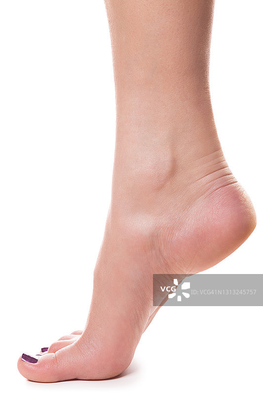 特写：女性踮起脚尖站立图片素材