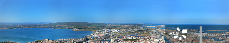 从圣克莱尔山顶看到的塞特市东部全景图片素材