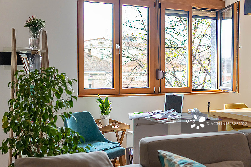 打造无人家庭办公室：居家办公场所布置图片素材