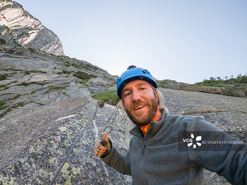 登山者自拍图片素材