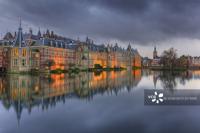海牙议会大厦（内霍夫）夜景图片素材
