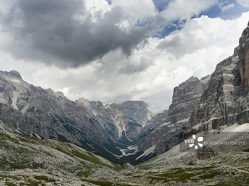 特拉韦南泽斯山谷，意大利多洛米蒂图片素材
