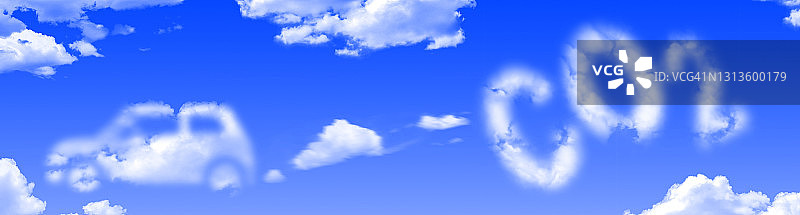 晴朗的蓝天下汽车形状的云朵和二氧化碳污染概念图片素材